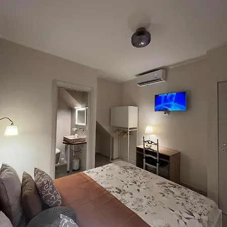 Solidea House בית הארחה *