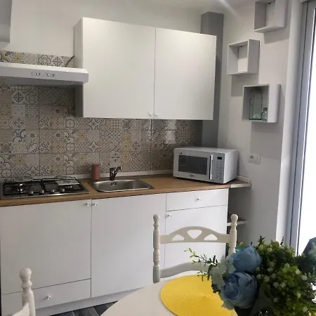 Solidea House בית הארחה *